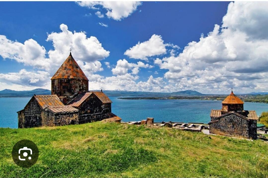 Sevan Em & Yu Екстериор снимка